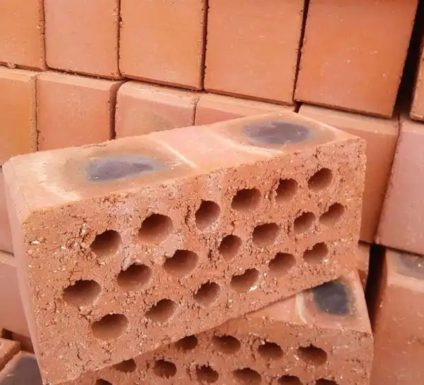 農(nóng)村自建房用空心磚的優(yōu)缺點。
